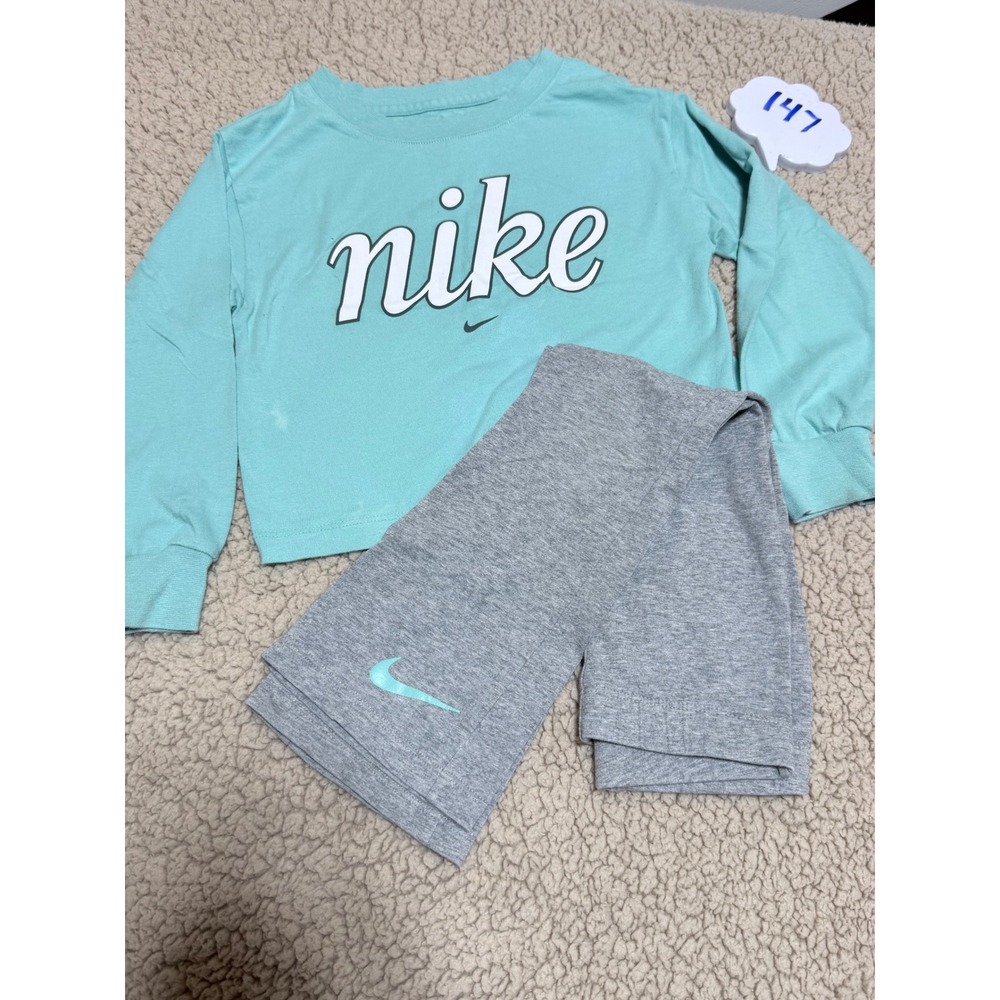 Nike Kids Teal Long Sleeve Graphic Tee and Gray Flare Leggings Set Size 4 XS